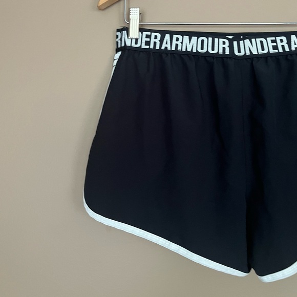 {Under Armour} Heat Gear Activewear Running Shorts in Black - Womens Small - Picture 6 of 10